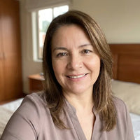 Marcela L. · 48 · Bucaramanga